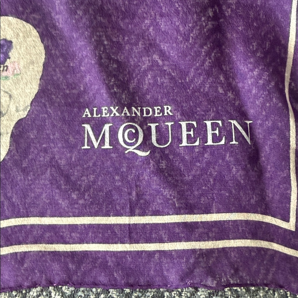 Alexander McQueen Purple Skull Pattern Scarf - Picture 3 of 7